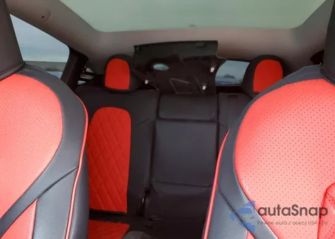 2022 Tesla Model Y z USA, uszkodzony, nr VIN 7SAYGDEF5NF572826